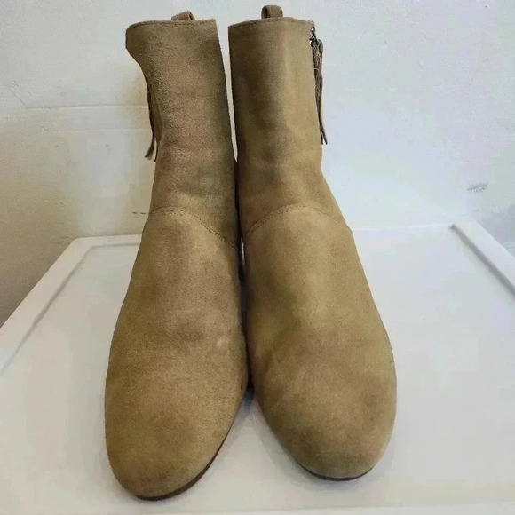 Banana Republic Lydia BootieVintage Olive - Picture 3 of 9